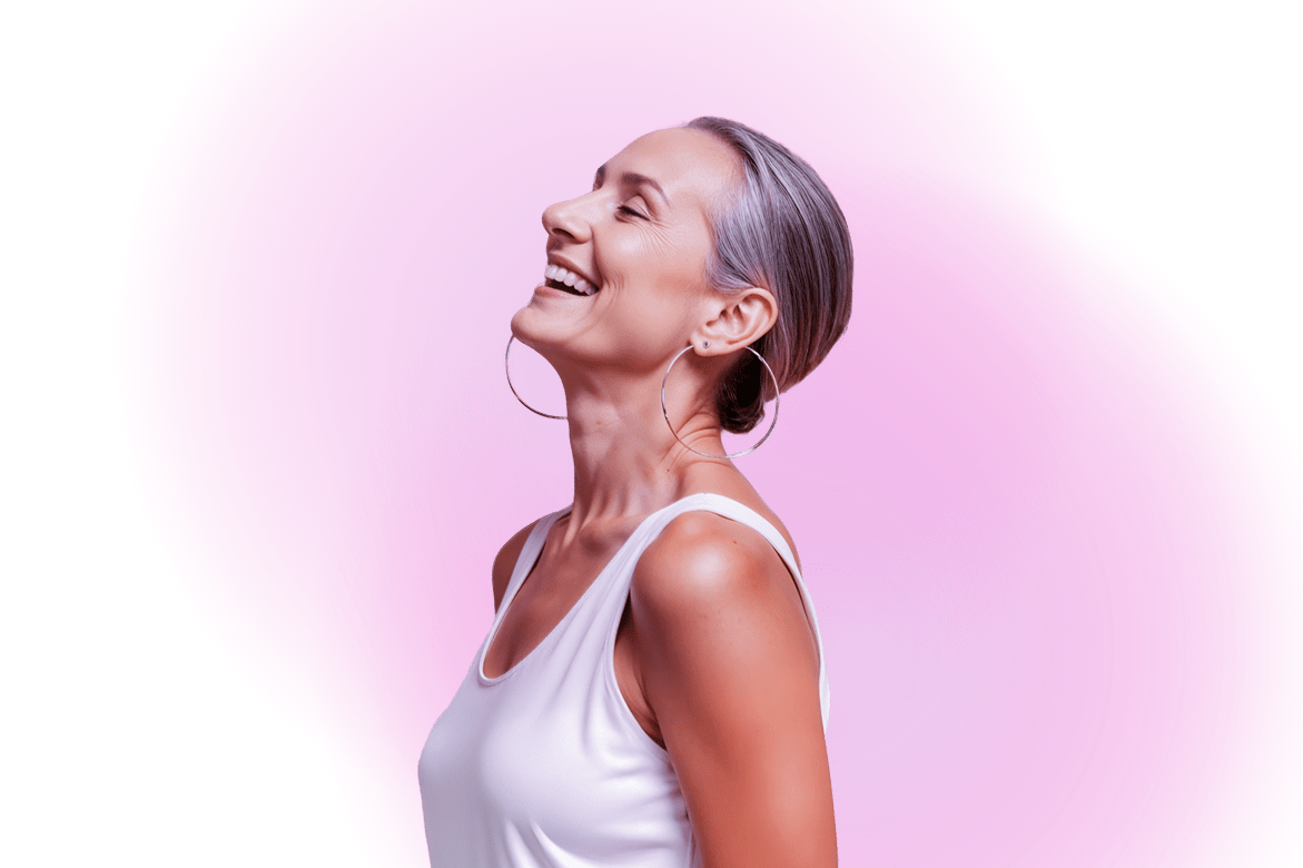 Mulher 40+ sorrindo.